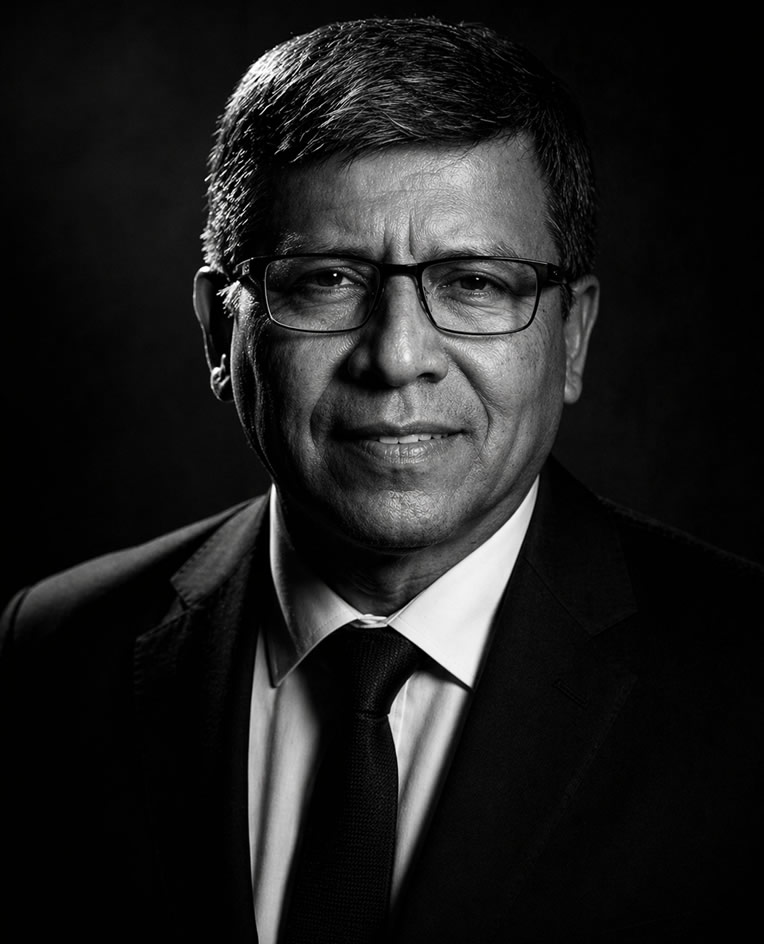 Lic. Alfredo Valencia Gutierrez